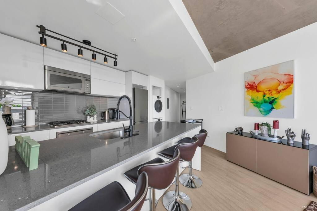 Skyview, 40Th Floor! 2Br Condo In Downtown Vancouver Exterior photo